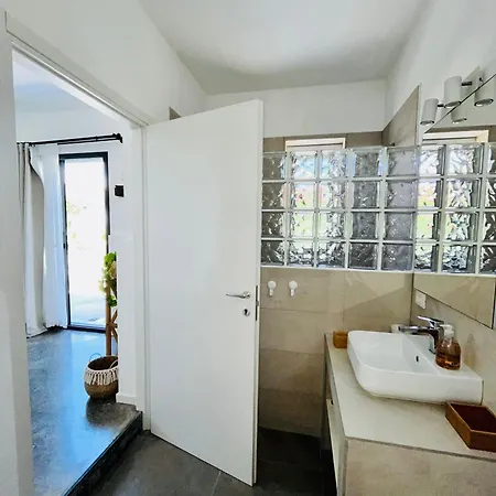 Casa de hóspedes Mayana Sicily - The 3*